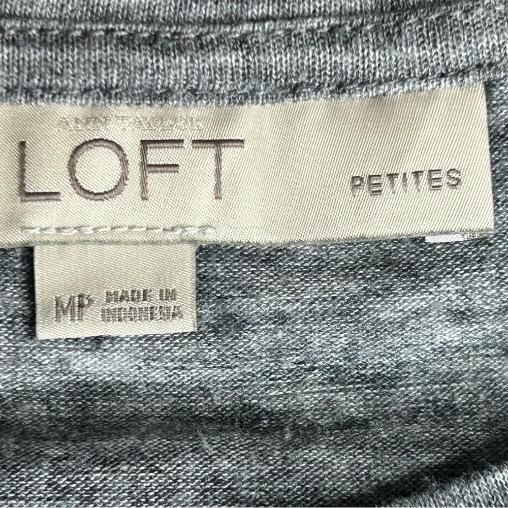Ann Taylor Loft Medium Petite Gray With Black Embroidered Long Sleeve Blouse